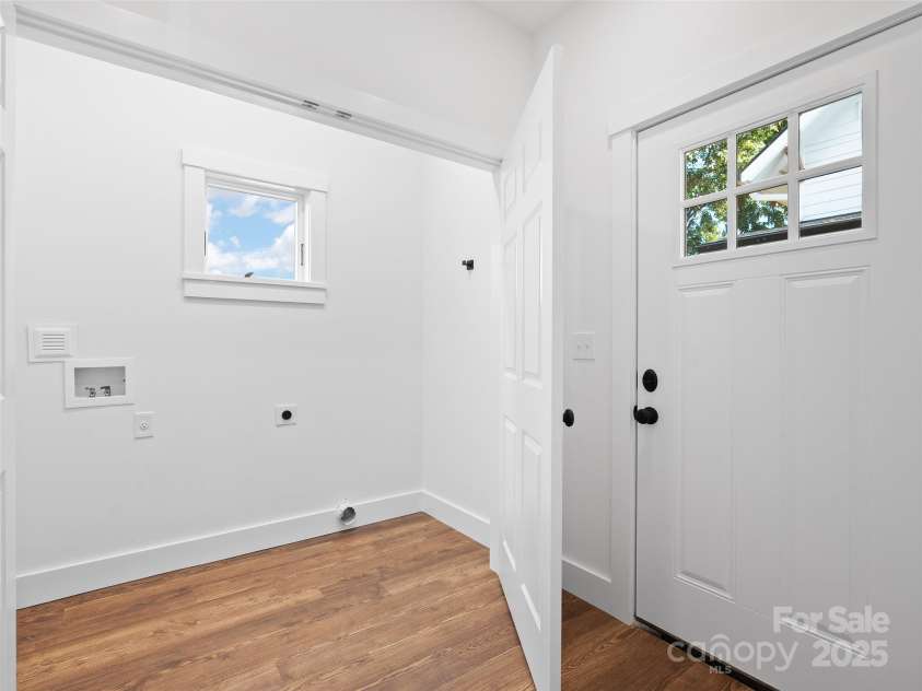 11 Riemar Lane, Waynesville, NC 28786.  MLS# CAR4306139, YatesRealty ID 11753. 
