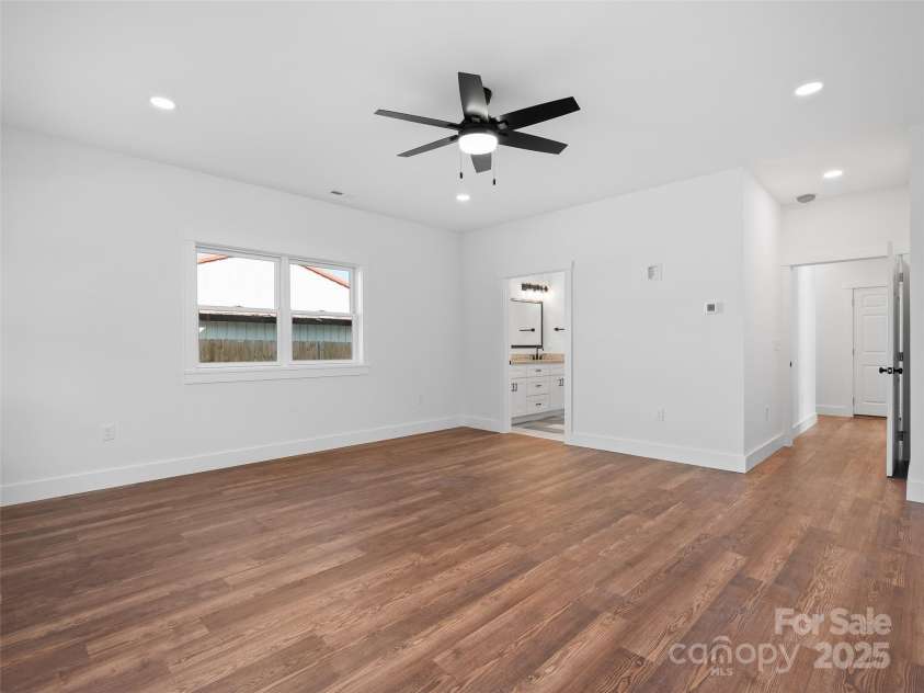 11 Riemar Lane, Waynesville, NC 28786.  MLS# CAR4306139, YatesRealty ID 11753. 