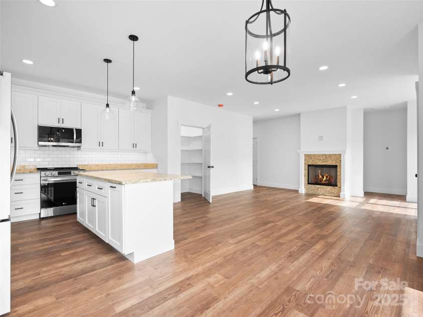 11 Riemar Lane, Waynesville, NC 28786.  MLS# CAR4306139, YatesRealty ID 11753. 