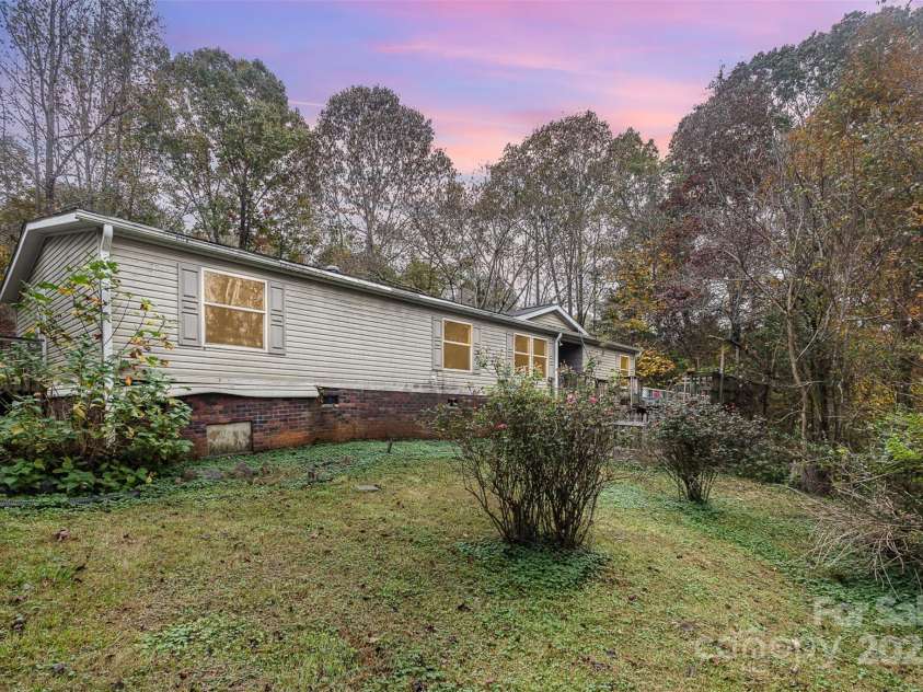 811 Acclaim Drive, York, SC 29745.  MLS# CAR4257296, YatesRealty ID 11753. 