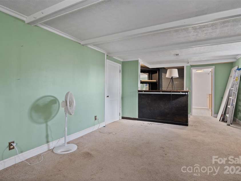233 Rolling Drive, Waynesville, NC 28786.  MLS# CAR4320784, YatesRealty ID 11754. 