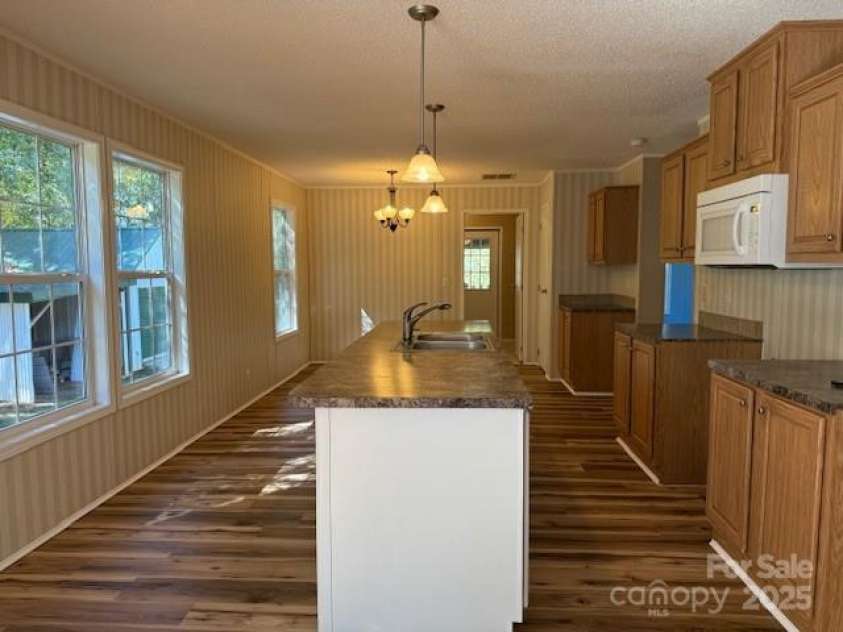 109 Highfield Court, Shelby, NC 28150.  MLS# CAR4313213, YatesRealty ID 11755. 