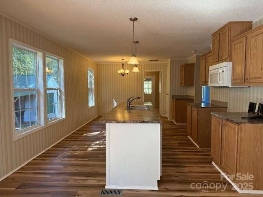109 Highfield Court, Shelby, NC 28150.  MLS# CAR4313213, YatesRealty ID 11755. 