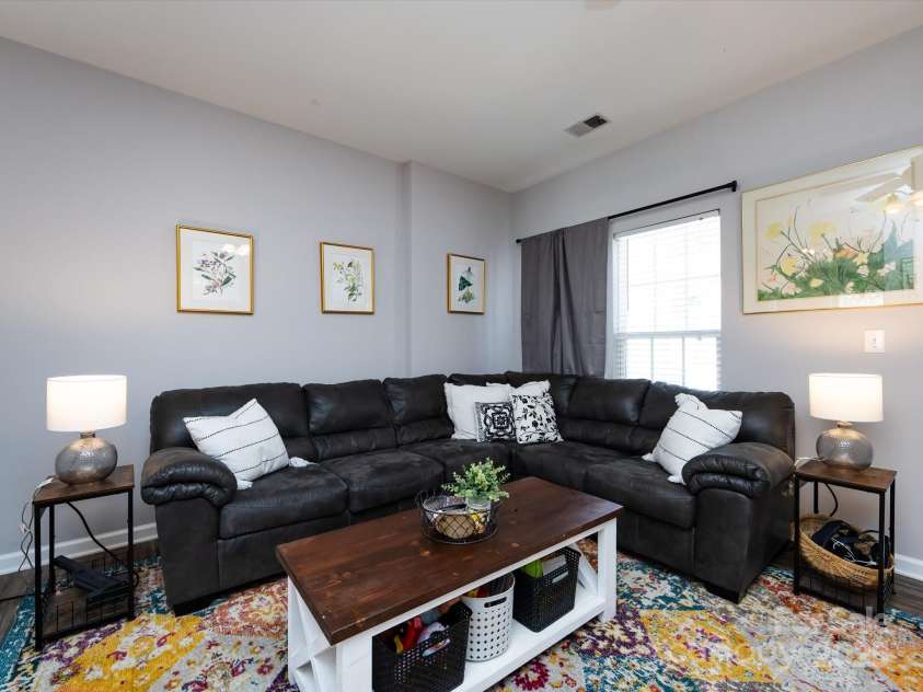 2147 Lake Breeze Lane, Denver, NC 28037.  MLS# CAR4256936, YatesRealty ID 11755. Family Room