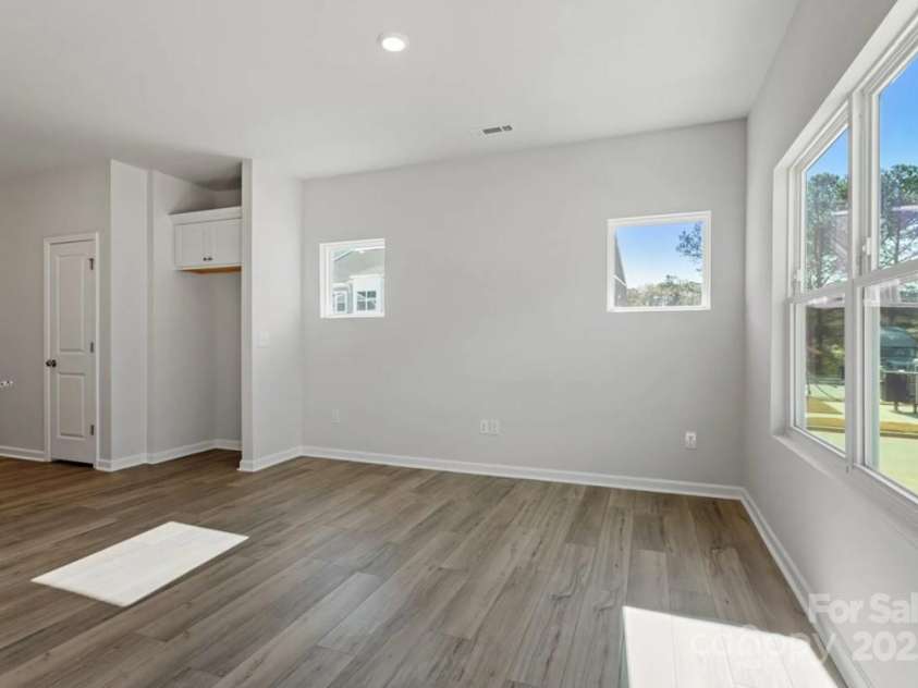2716 Lehigh Road, Charlotte, NC 28208.  MLS# CAR4257320, YatesRealty ID 11756. 