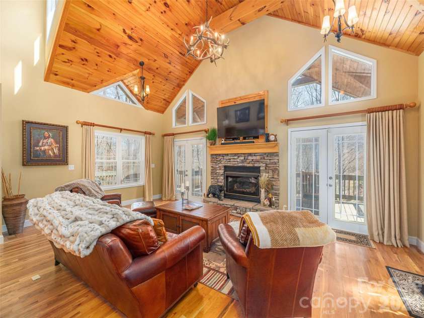 90 Lionheart Lane, Maggie Valley, NC 28751.  MLS# CAR4370064, YatesRealty ID 11756. 