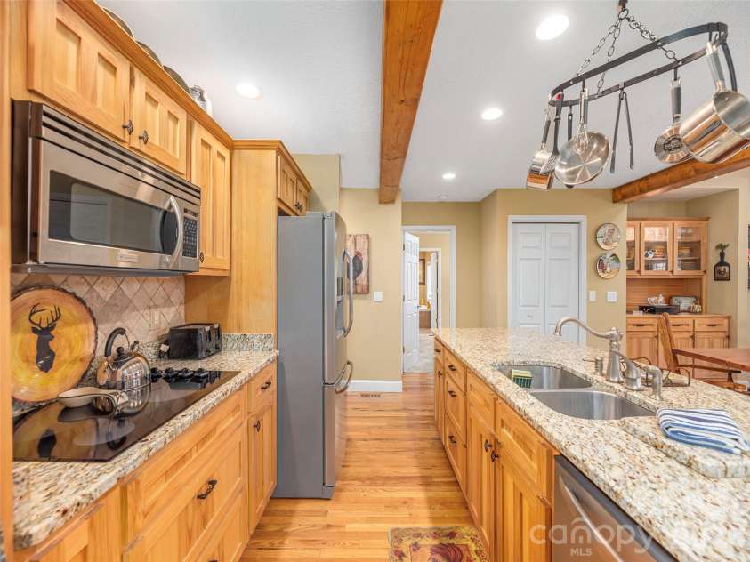 90 Lionheart Lane, Maggie Valley, NC 28751.  MLS# CAR4370064, YatesRealty ID 11756. 