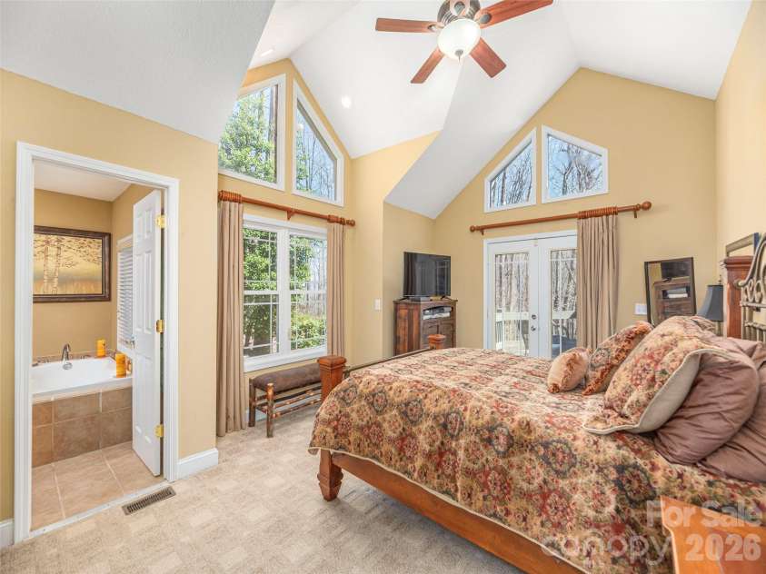 90 Lionheart Lane, Maggie Valley, NC 28751.  MLS# CAR4370064, YatesRealty ID 11756. 