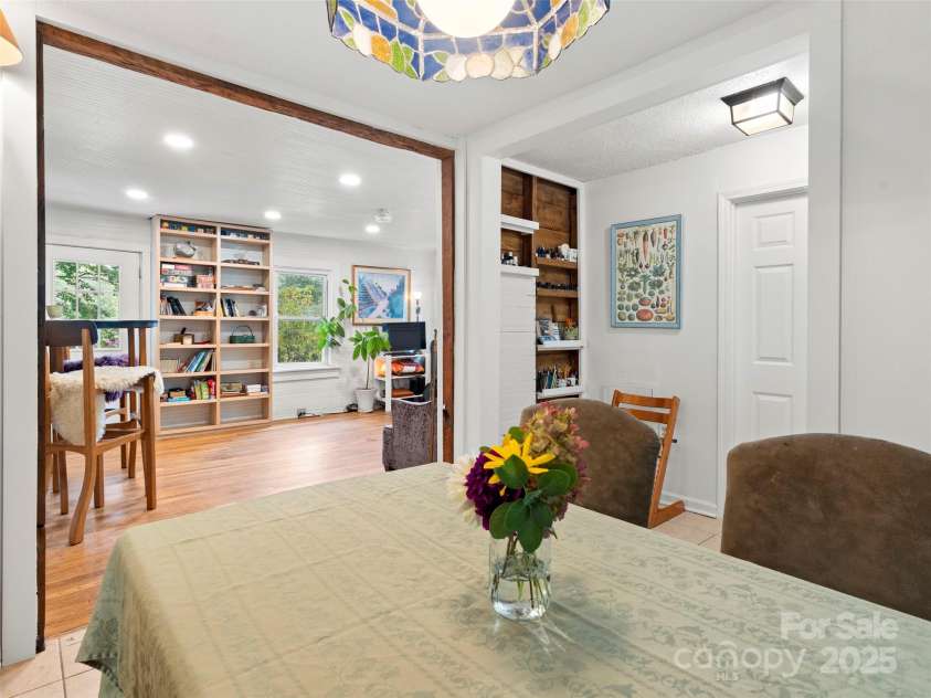27 Barkn Cove, Canton, NC 28716.  MLS# CAR4304435, YatesRealty ID 11757. 