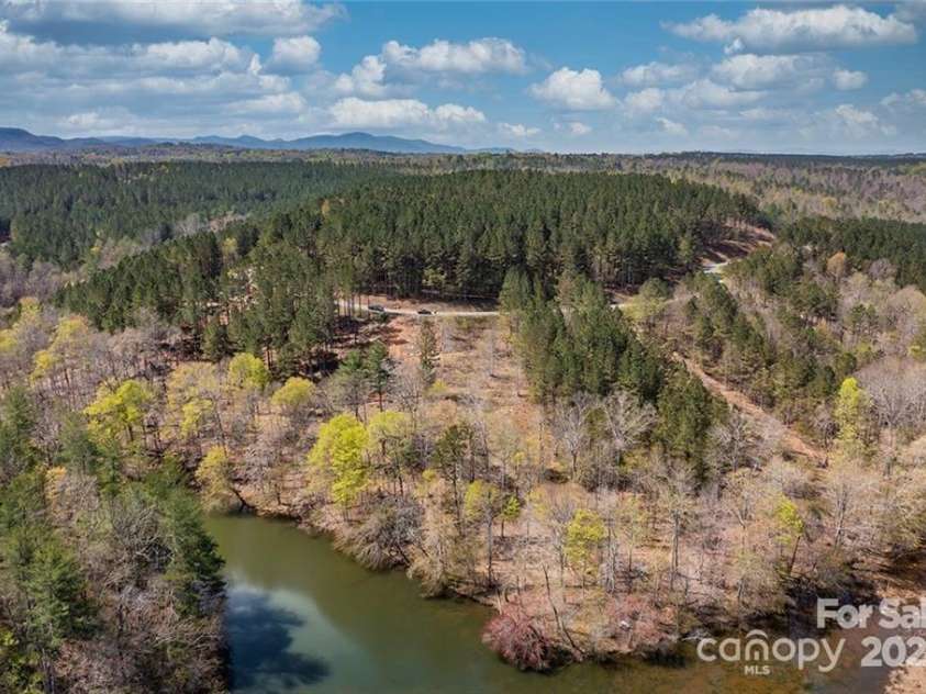 193, 199 Table Rock Trace, Valdese, NC 28690.  MLS# CAR4257208, YatesRealty ID 11758. 