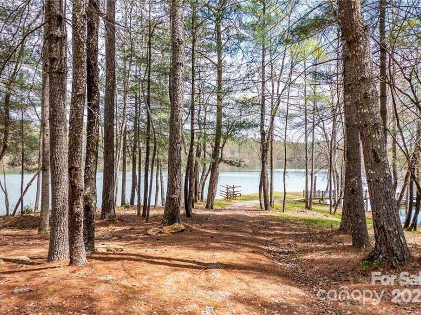 193, 199 Table Rock Trace, Valdese, NC 28690.  MLS# CAR4257208, YatesRealty ID 11758. 