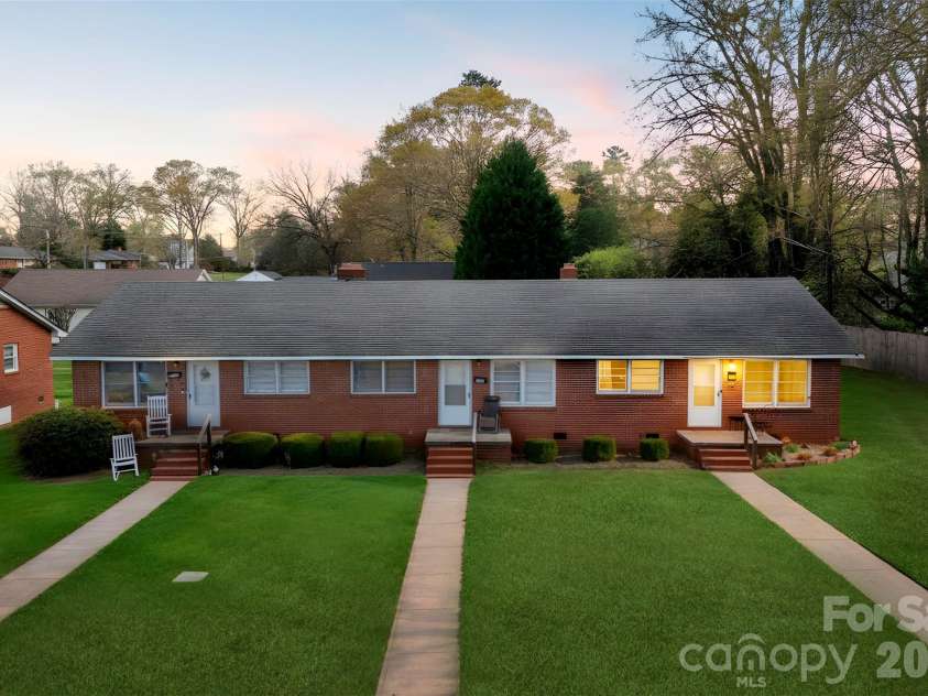 704 Secrest Avenue, Belmont, NC 28012.  MLS# CAR4359855, YatesRealty ID 11758. 