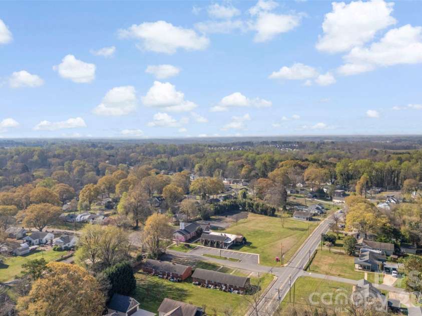 704 Secrest Avenue, Belmont, NC 28012.  MLS# CAR4359855, YatesRealty ID 11758. 