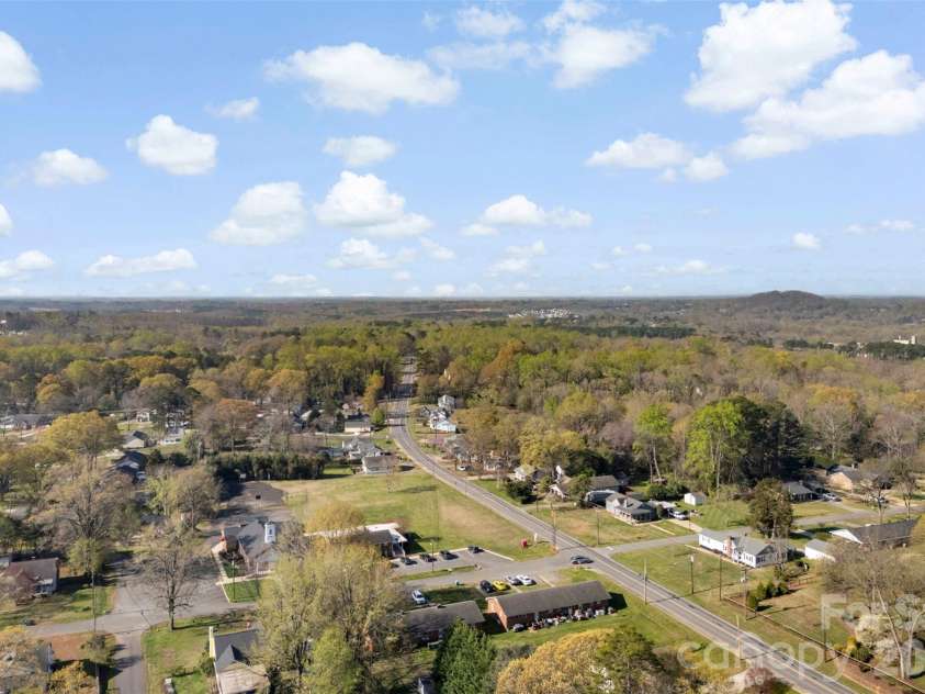 704 Secrest Avenue, Belmont, NC 28012.  MLS# CAR4359855, YatesRealty ID 11758. 