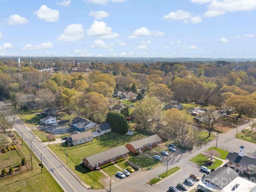 704 Secrest Avenue, Belmont, NC 28012.  MLS# CAR4359855, YatesRealty ID 11758. 