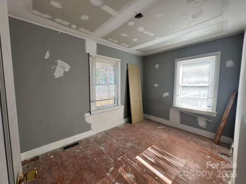 112 Elliott Street, Fort Mill, SC 29715.  MLS# CAR4327755, YatesRealty ID 1176. 