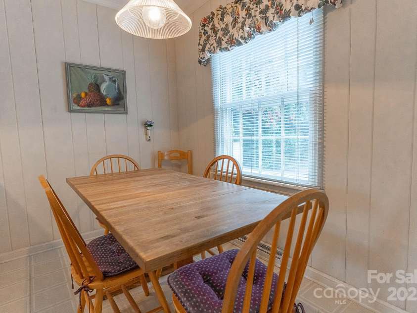2541 Pinewood Road, Gastonia, NC 28054.  MLS# CAR4219606, YatesRealty ID 1176. 