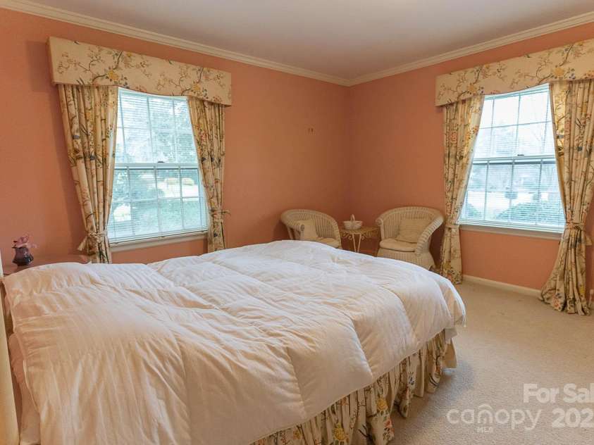 2541 Pinewood Road, Gastonia, NC 28054.  MLS# CAR4219606, YatesRealty ID 1176. 