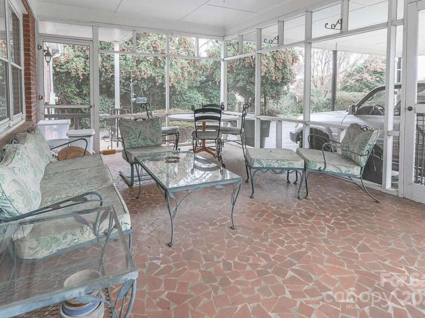2541 Pinewood Road, Gastonia, NC 28054.  MLS# CAR4219606, YatesRealty ID 1176. 