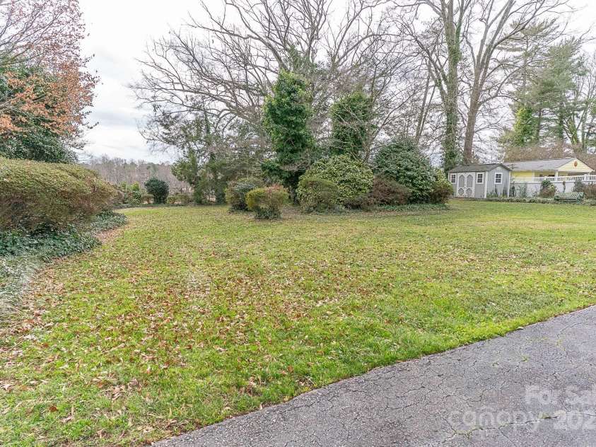 2541 Pinewood Road, Gastonia, NC 28054.  MLS# CAR4219606, YatesRealty ID 1176. 