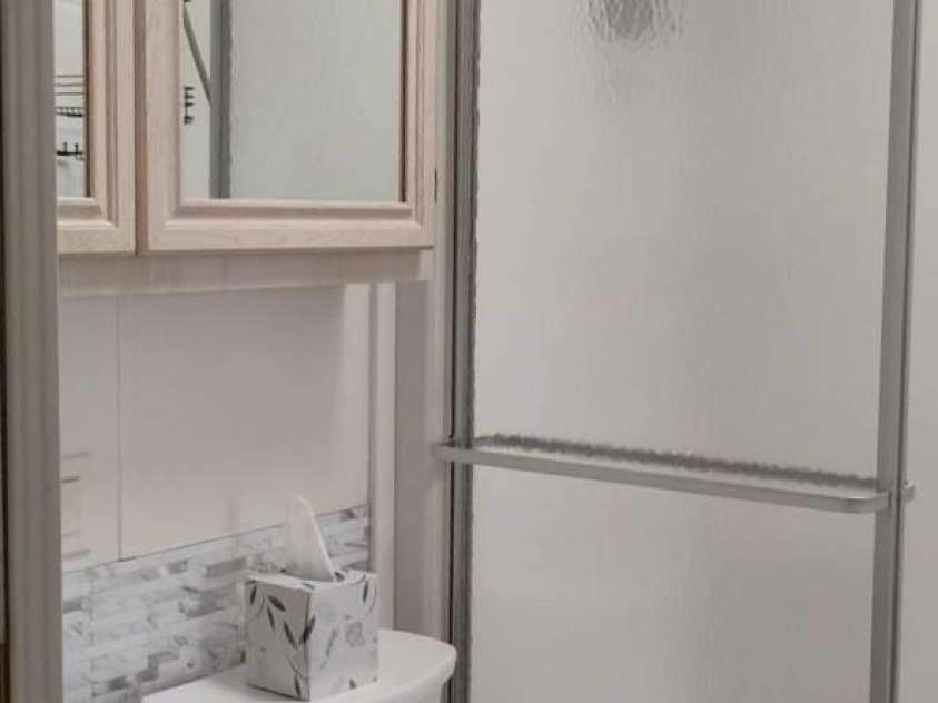 107 Strollers Lane, Waynesville, NC 28785.  MLS# CAR4257304, YatesRealty ID 11762. Full bathroom