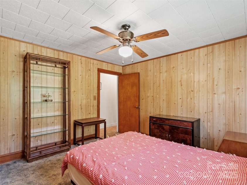 43 Charter Way, Burnsville, NC 28714.  MLS# CAR4256306, YatesRealty ID 11763. 