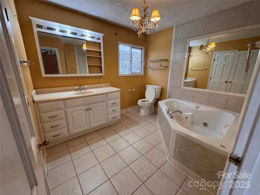 223 Cowan Valley Estates, Sylva, NC 28779.  MLS# CAR4257406, YatesRealty ID 11765. 