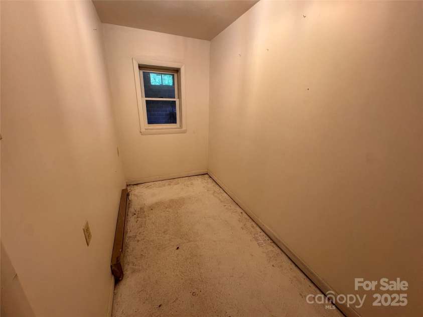 223 Cowan Valley Estates, Sylva, NC 28779.  MLS# CAR4257406, YatesRealty ID 11765. 