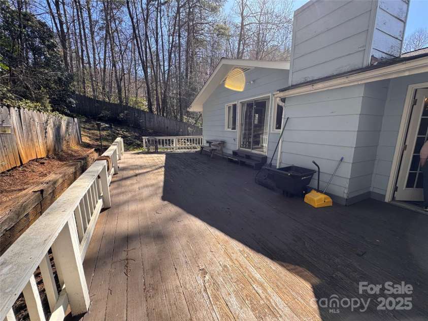 223 Cowan Valley Estates, Sylva, NC 28779.  MLS# CAR4257406, YatesRealty ID 11765. 