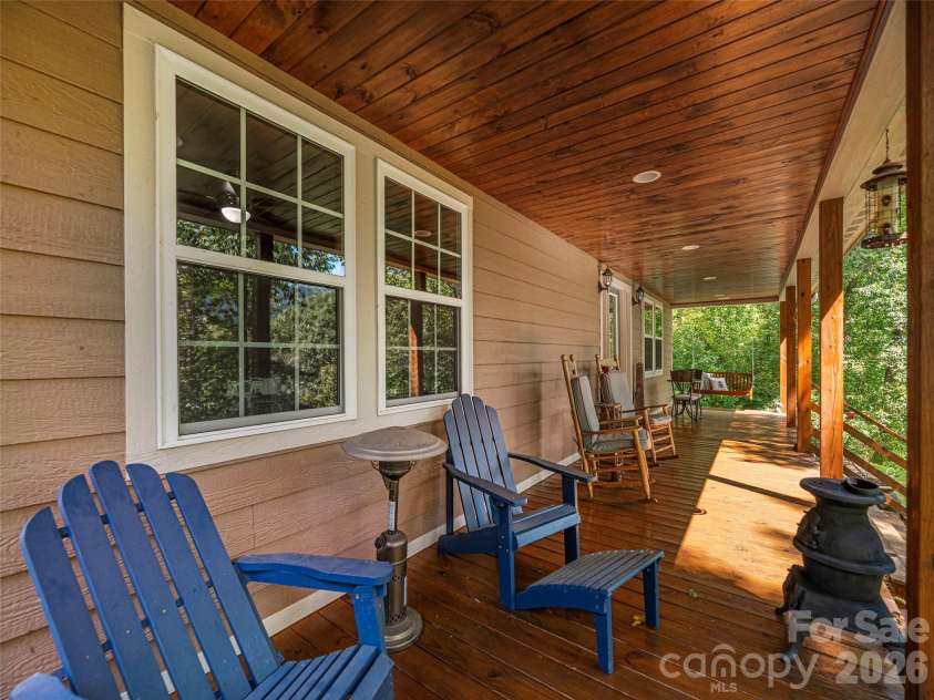 27 Little Roundtop Road, Clyde, NC 28721.  MLS# CAR4304468, YatesRealty ID 11765. 