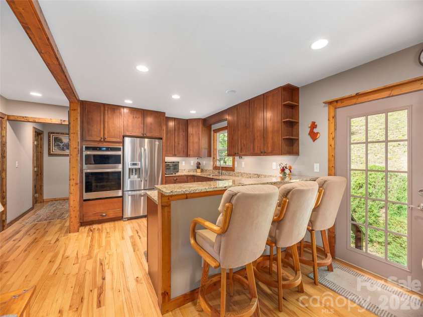 27 Little Roundtop Road, Clyde, NC 28721.  MLS# CAR4304468, YatesRealty ID 11765. 