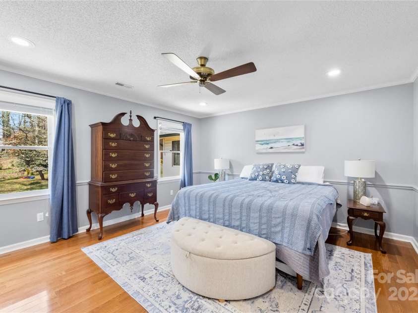 136 Boulder Drive, Lincolnton, NC 28092.  MLS# CAR4239157, YatesRealty ID 11769. 