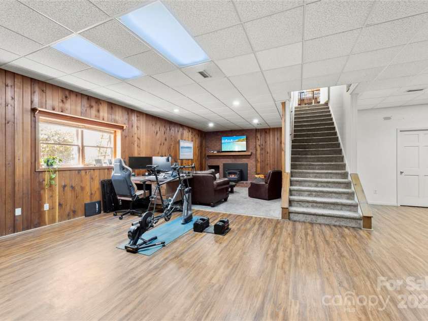 136 Boulder Drive, Lincolnton, NC 28092.  MLS# CAR4239157, YatesRealty ID 11769. 