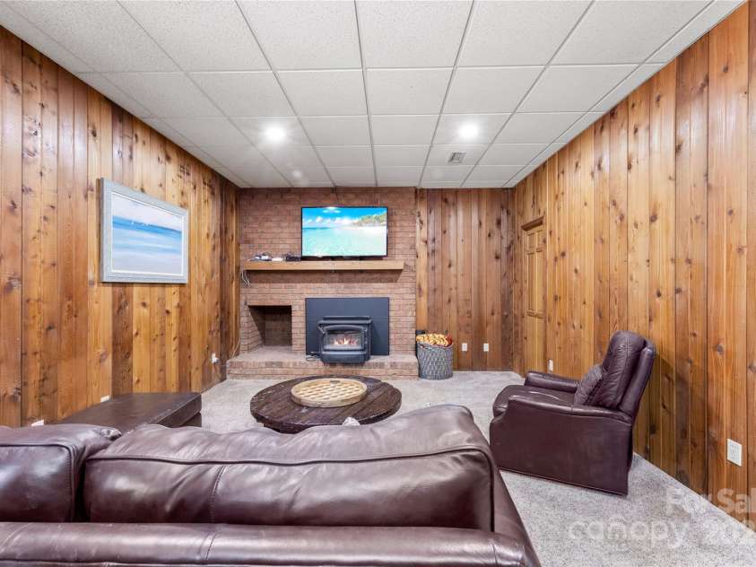 136 Boulder Drive, Lincolnton, NC 28092.  MLS# CAR4239157, YatesRealty ID 11769. 