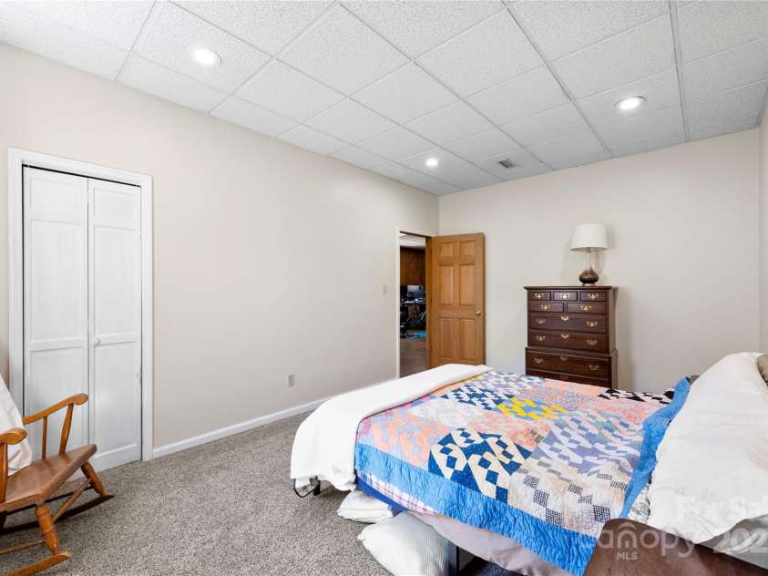 136 Boulder Drive, Lincolnton, NC 28092.  MLS# CAR4239157, YatesRealty ID 11769. 