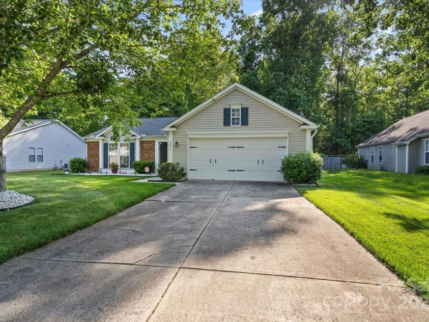 3604 Braefield Drive, Indian Trail, NC 28079.  MLS# CAR4253392, YatesRealty ID 11770. 