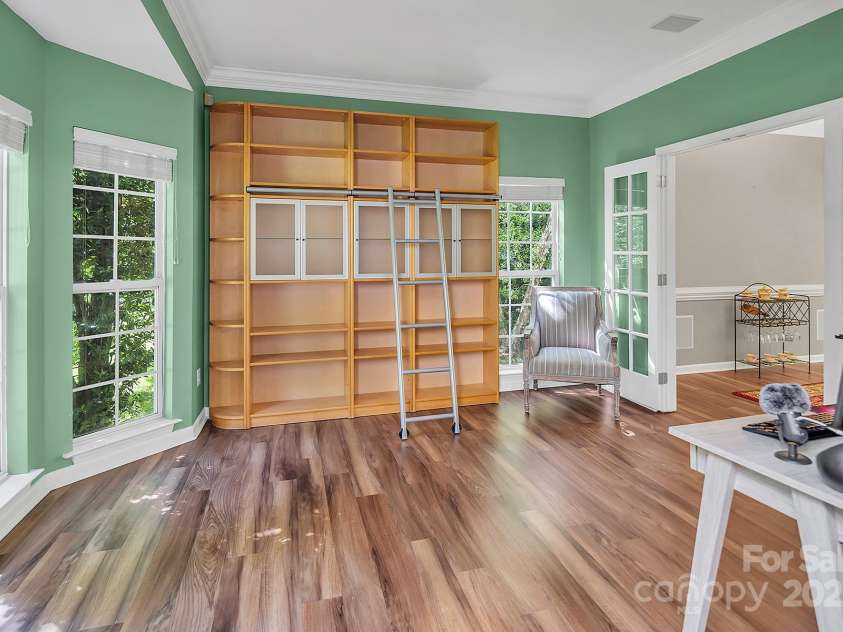 15000 Strathmoor Drive, Charlotte, NC 28277.  MLS# CAR4252297, YatesRealty ID 11772. 