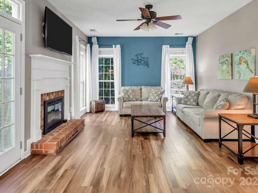 15000 Strathmoor Drive, Charlotte, NC 28277.  MLS# CAR4252297, YatesRealty ID 11772. 
