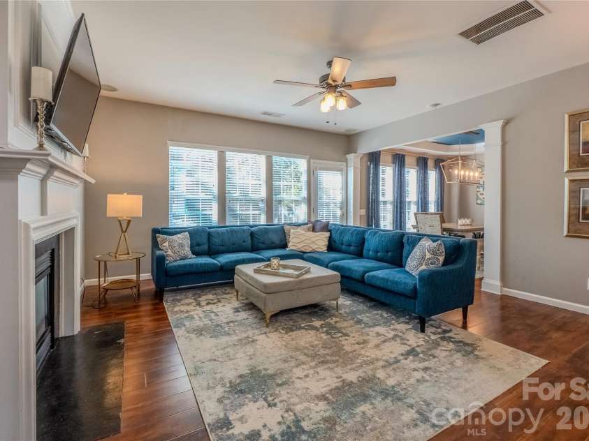 3001 Azalea Hills Drive, Charlotte, NC 28262.  MLS# CAR4366614, YatesRealty ID 11772. 