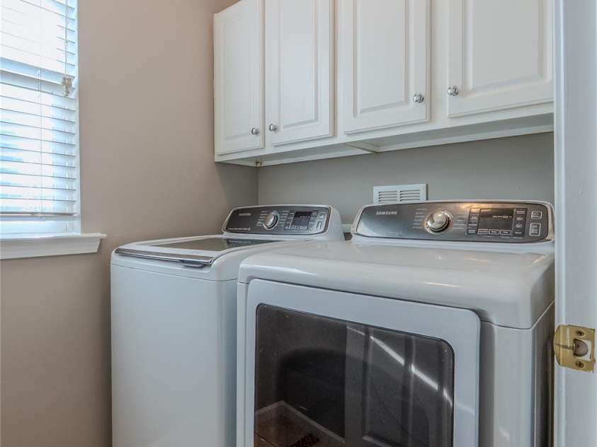 3001 Azalea Hills Drive, Charlotte, NC 28262.  MLS# CAR4366614, YatesRealty ID 11772. 
