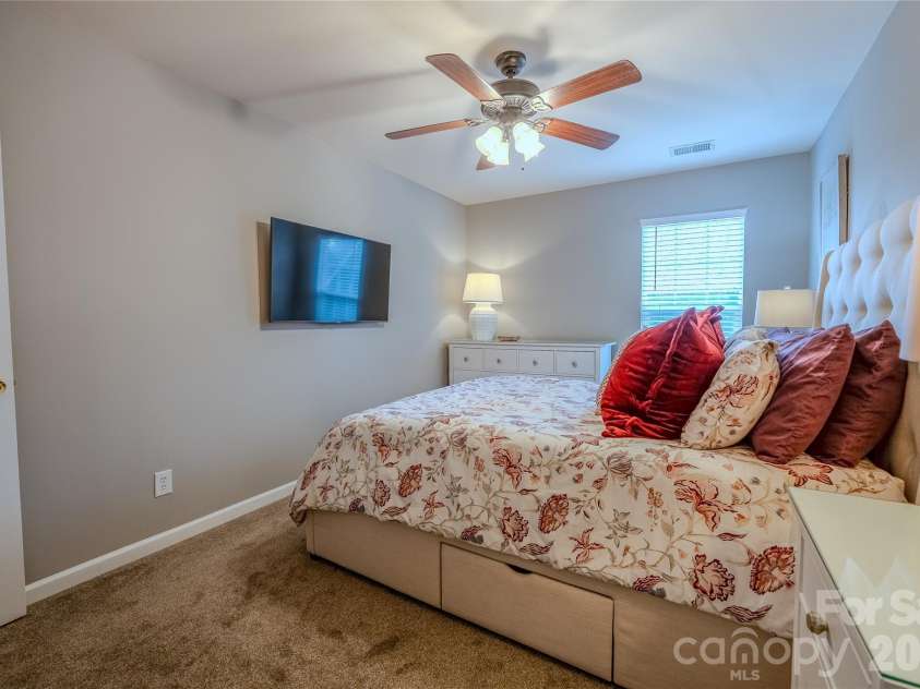 3001 Azalea Hills Drive, Charlotte, NC 28262.  MLS# CAR4366614, YatesRealty ID 11772. 