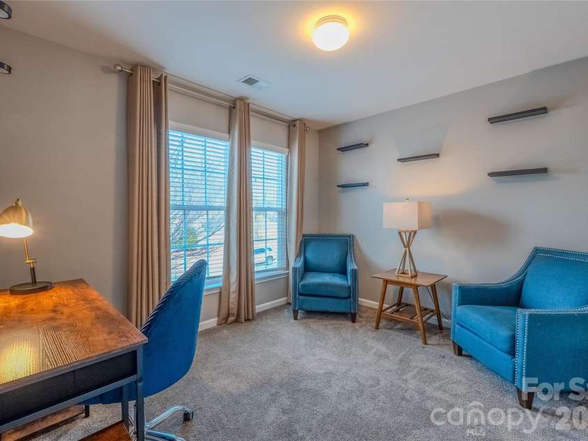 3001 Azalea Hills Drive, Charlotte, NC 28262.  MLS# CAR4366614, YatesRealty ID 11772. 