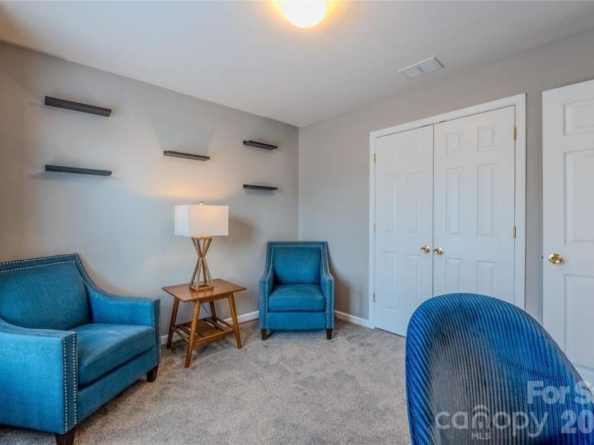 3001 Azalea Hills Drive, Charlotte, NC 28262.  MLS# CAR4366614, YatesRealty ID 11772. 