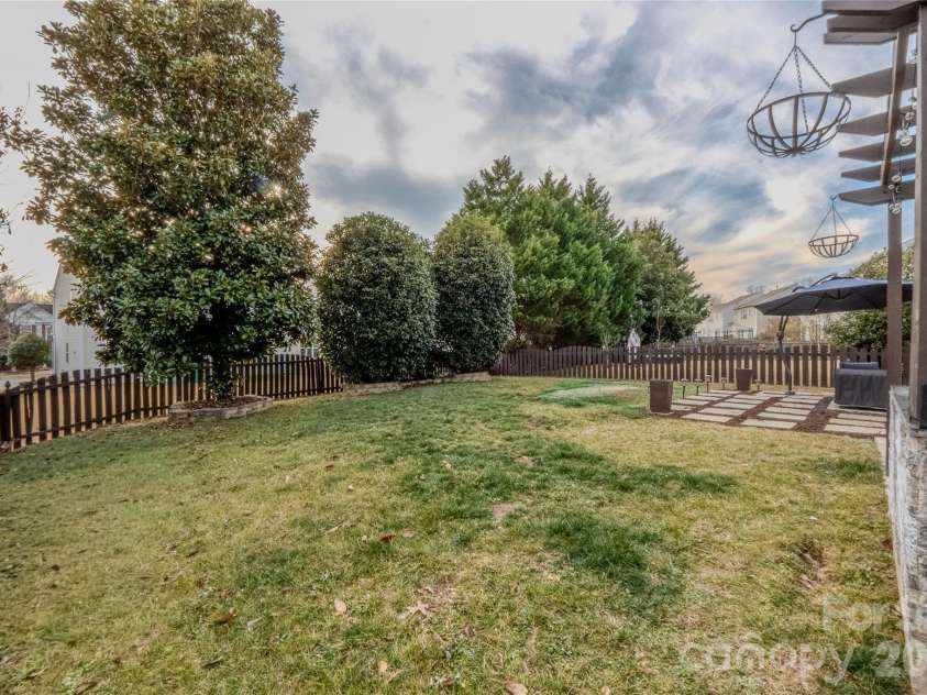 3001 Azalea Hills Drive, Charlotte, NC 28262.  MLS# CAR4366614, YatesRealty ID 11772. 