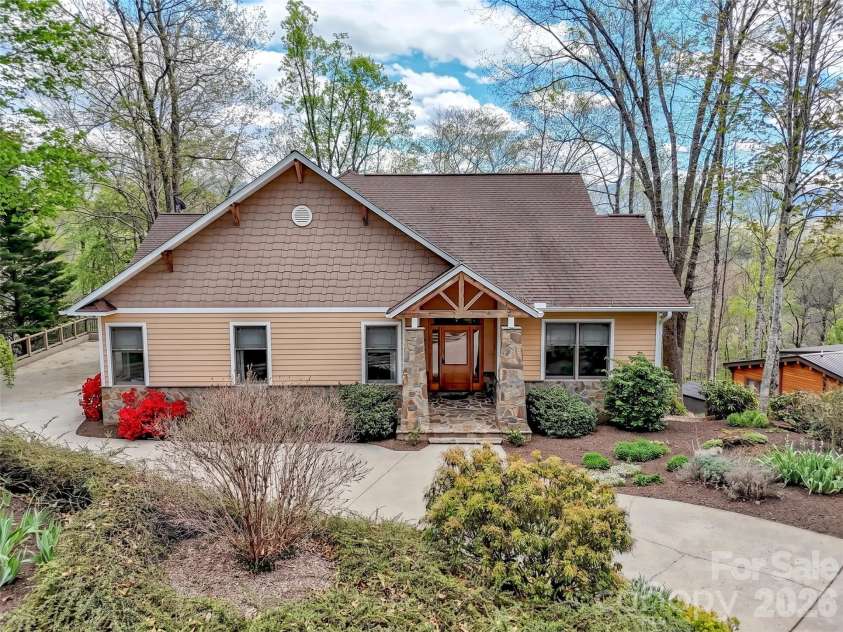 48 Hoosier Court, Lake Junaluska, NC 28745.  MLS# CAR4325773, YatesRealty ID 11773. 