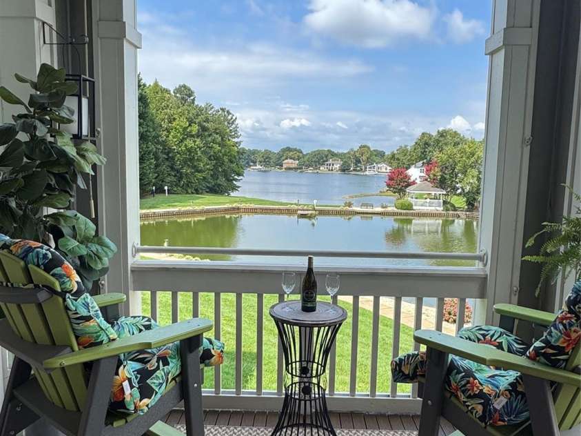 18840 Nautical Drive, Cornelius, NC 28031.  MLS# CAR4293145, YatesRealty ID 11775. 