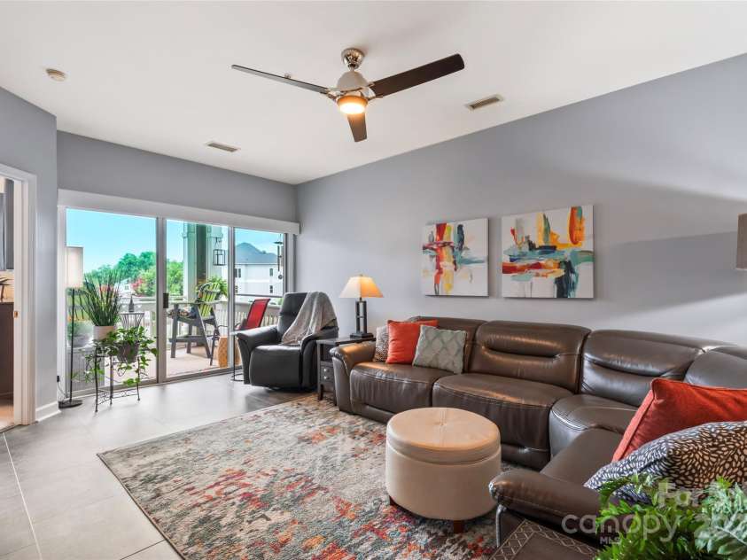 18840 Nautical Drive, Cornelius, NC 28031.  MLS# CAR4293145, YatesRealty ID 11775. 