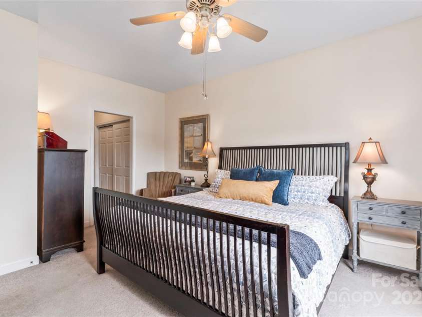 18840 Nautical Drive, Cornelius, NC 28031.  MLS# CAR4293145, YatesRealty ID 11775. 