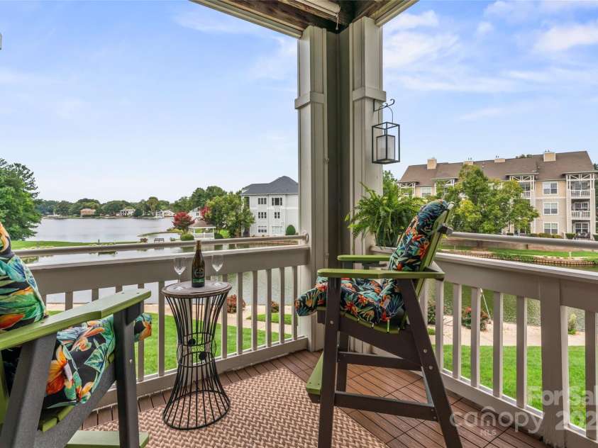 18840 Nautical Drive, Cornelius, NC 28031.  MLS# CAR4293145, YatesRealty ID 11775. 