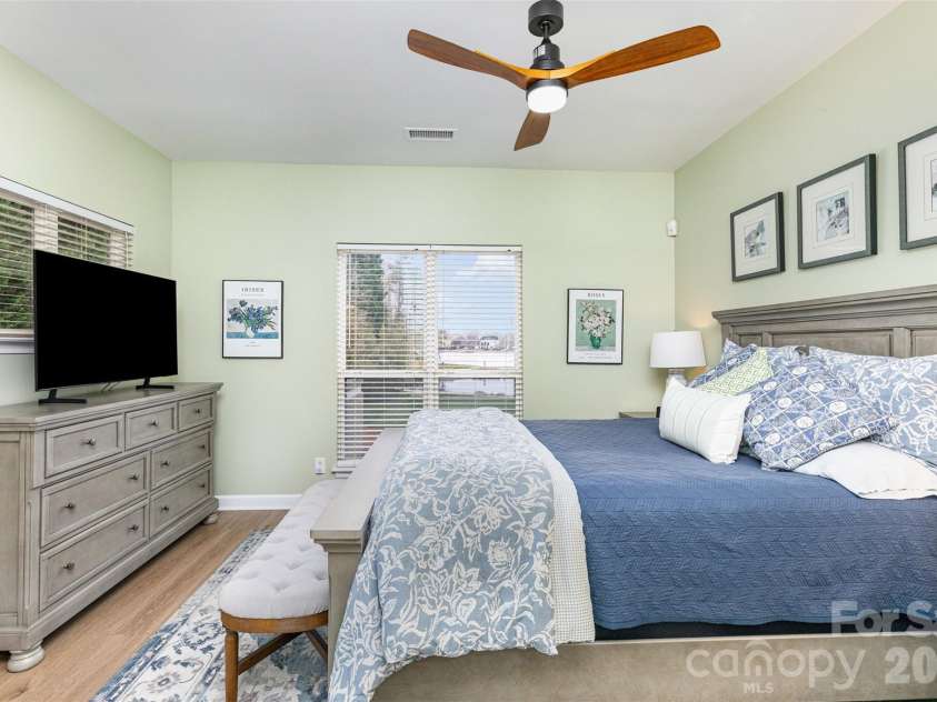 18840 Nautical Drive, Cornelius, NC 28031.  MLS# CAR4334226, YatesRealty ID 11775. 